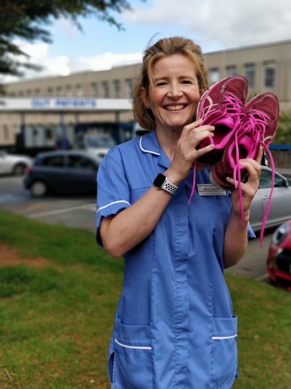Back Amanda's 2020 London Marathon bid SaTH