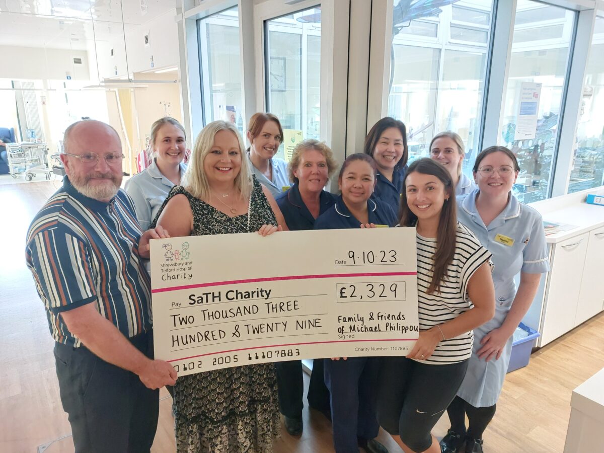 Friends and family raise money for Chemotherapy Day Care unit SaTH